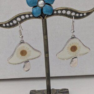 Artisan Silver Tone Acrylic Pressed Flower Mushroom Dangle Pierced Earrings
